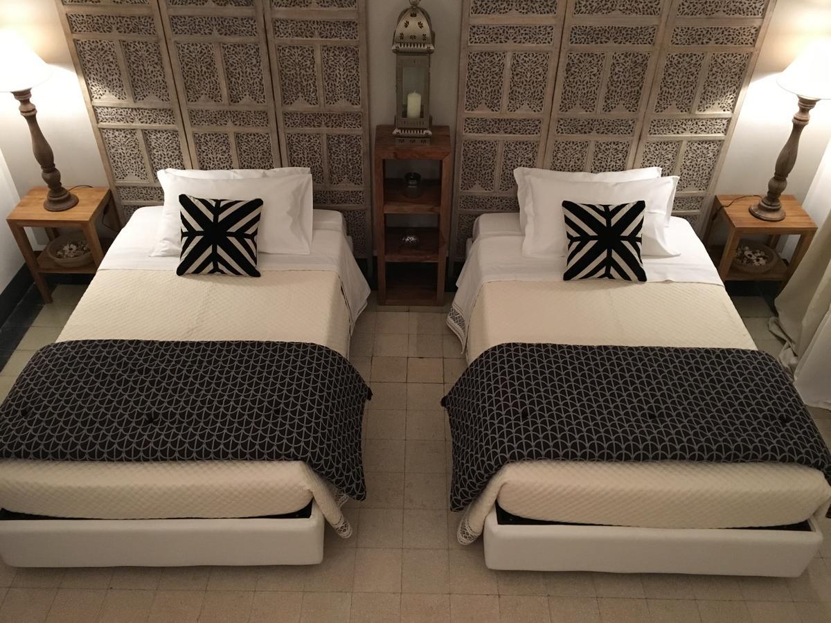 Palazzo Bignami Bed & Breakfast Lecce Exterior photo